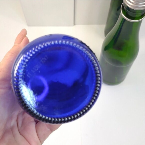 Green and Blue Glass Bottles with lids lot of 4 - Picture 4 of 11